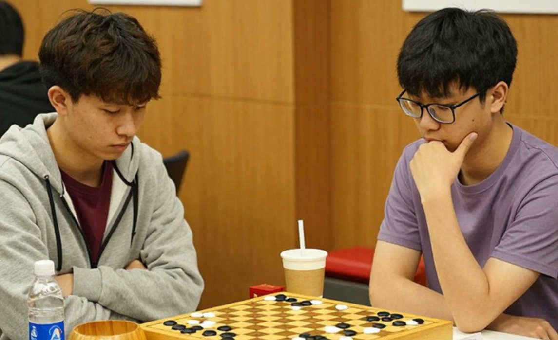 Phân Tích Chuyên Sâu: Video Hướng Dẫn Phòng Thủ Scandinavian của IM Andrew Martin và Bài Học Từ Magnus Carlsen