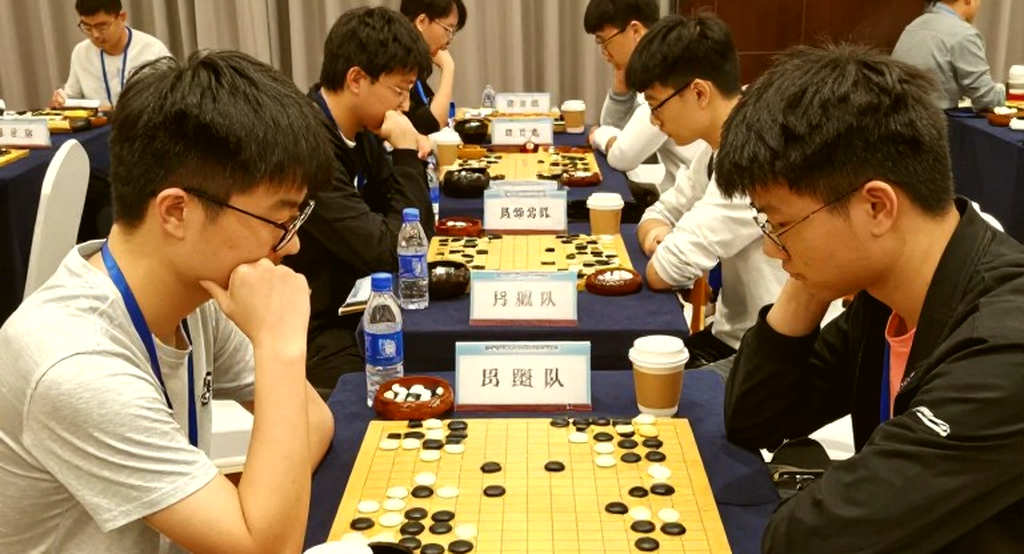 CS2 Falls to 805,000 Average Players: Seven Straight Months and the Limits of a Rules-Based Explanation CS2 Falls to 805,000 Average Players: Seven Straight Months and the Limits of a Rules-Based Explanation