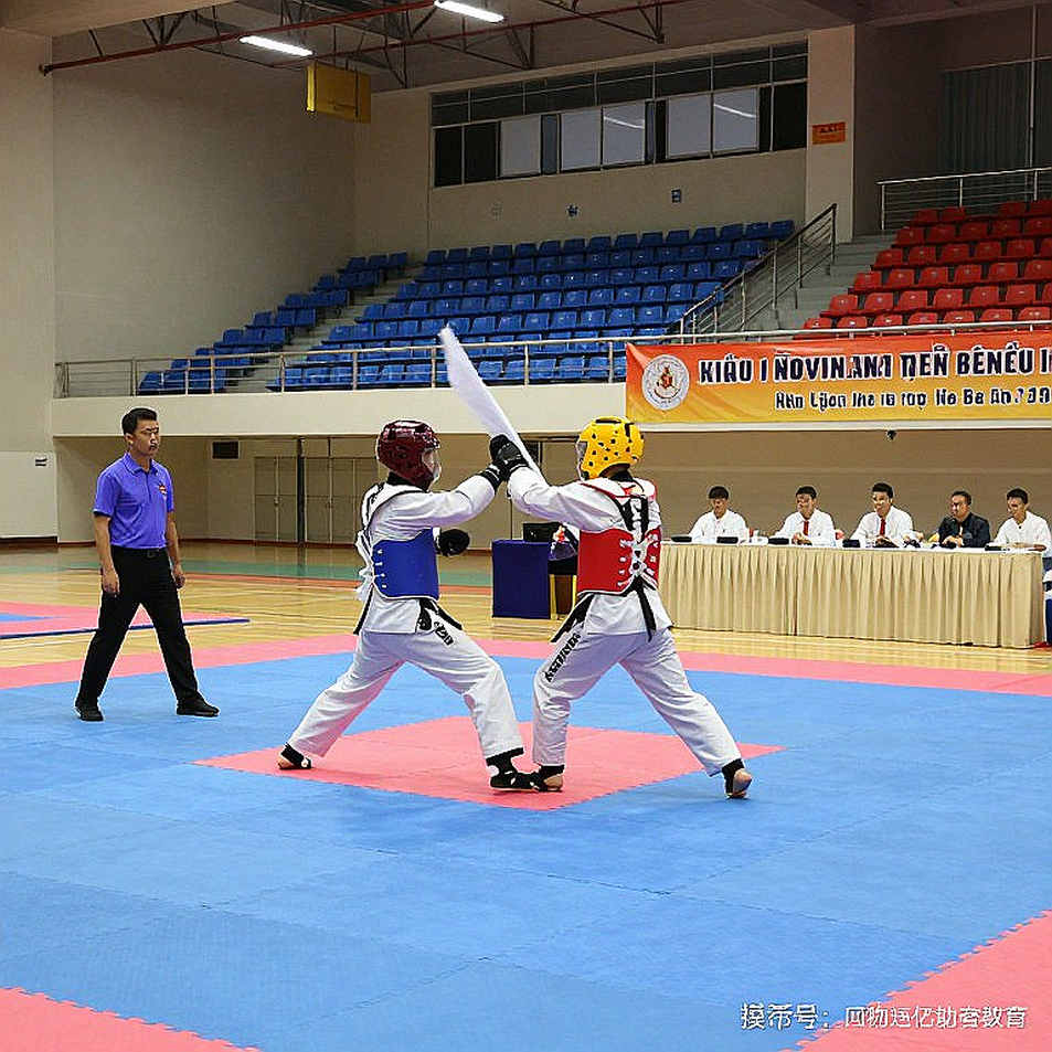 Trọng tài 75 tuổi tử vong trên sàn lucha libre: Khi 'đòn bị cấm' chỉ là câu chuyện bị thổi phồng