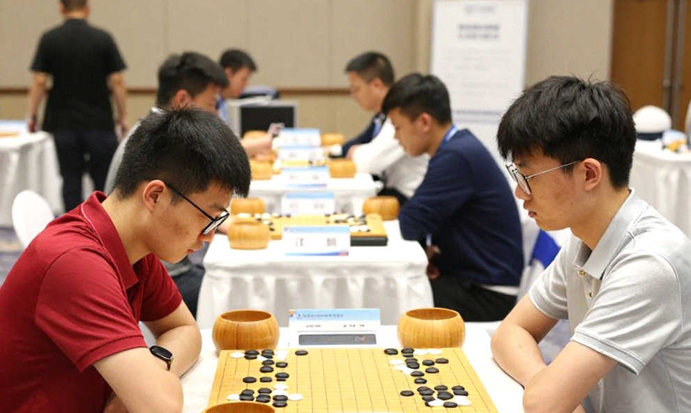 Khi bảng phân tích trống rỗng: Cám dỗ bịa đặt và kỷ luật kiểm chứng trong làng esports