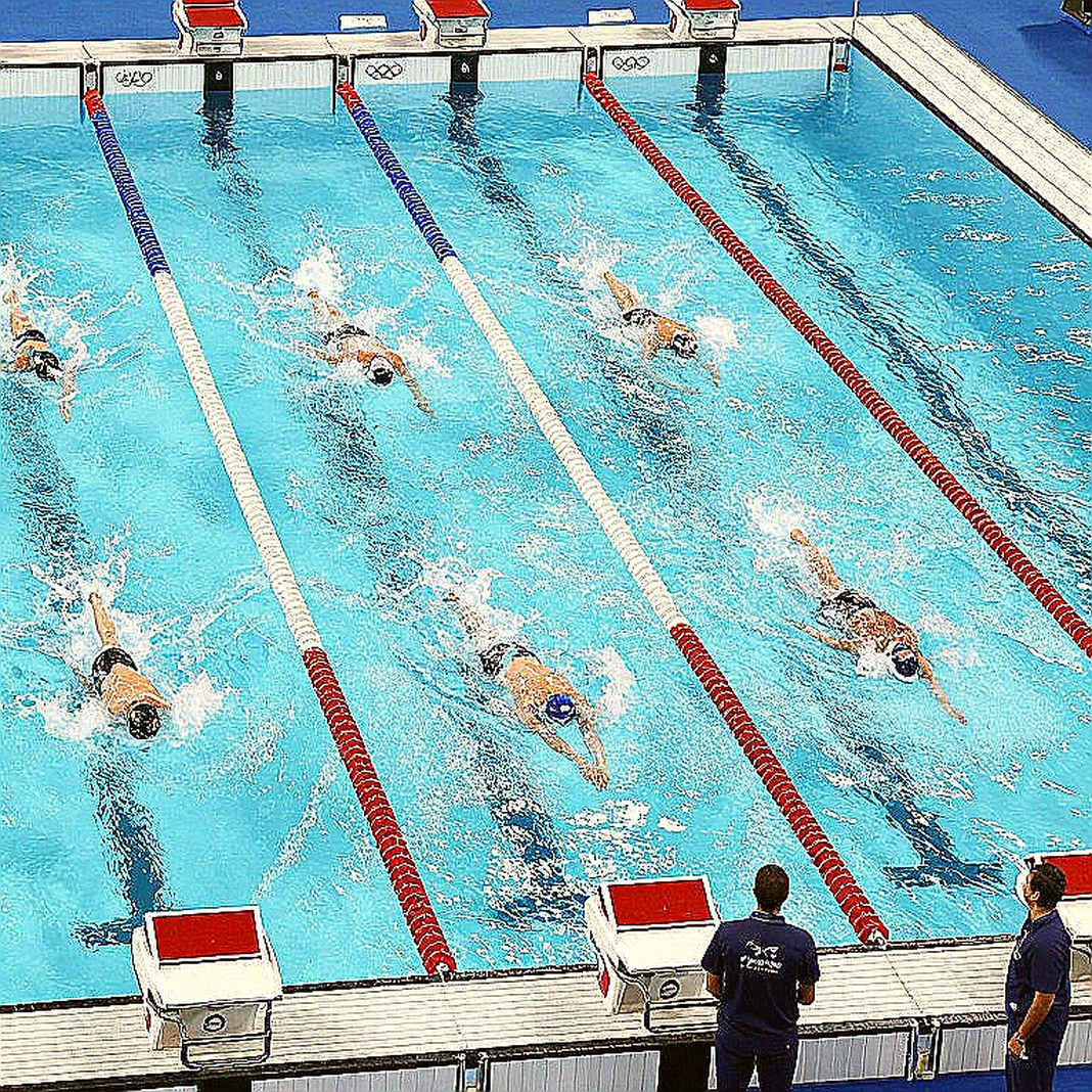 Kennedi Dobson phá kỷ lục SEC 500 yard tự do: 4:30.48 và 0,29 giây quyết định