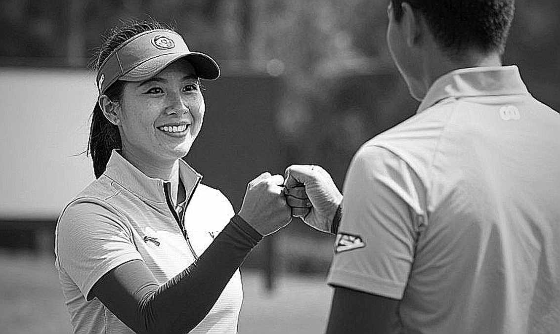 Cú driver bay vào mái nhà: khi 'lỗi trong đầu' hóa ra là bài toán lực dọc và lực ngang Cú driver bay vào mái nhà: khi 'lỗi trong đầu' hóa ra là bài toán lực dọc và lực ngang