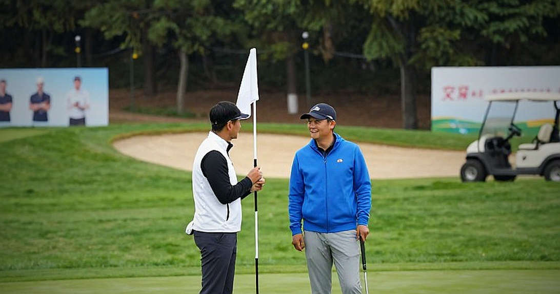 Kỳ chuyển nhượng golf: Khi tiền chảy nhanh hơn nhịp thở của người chơi