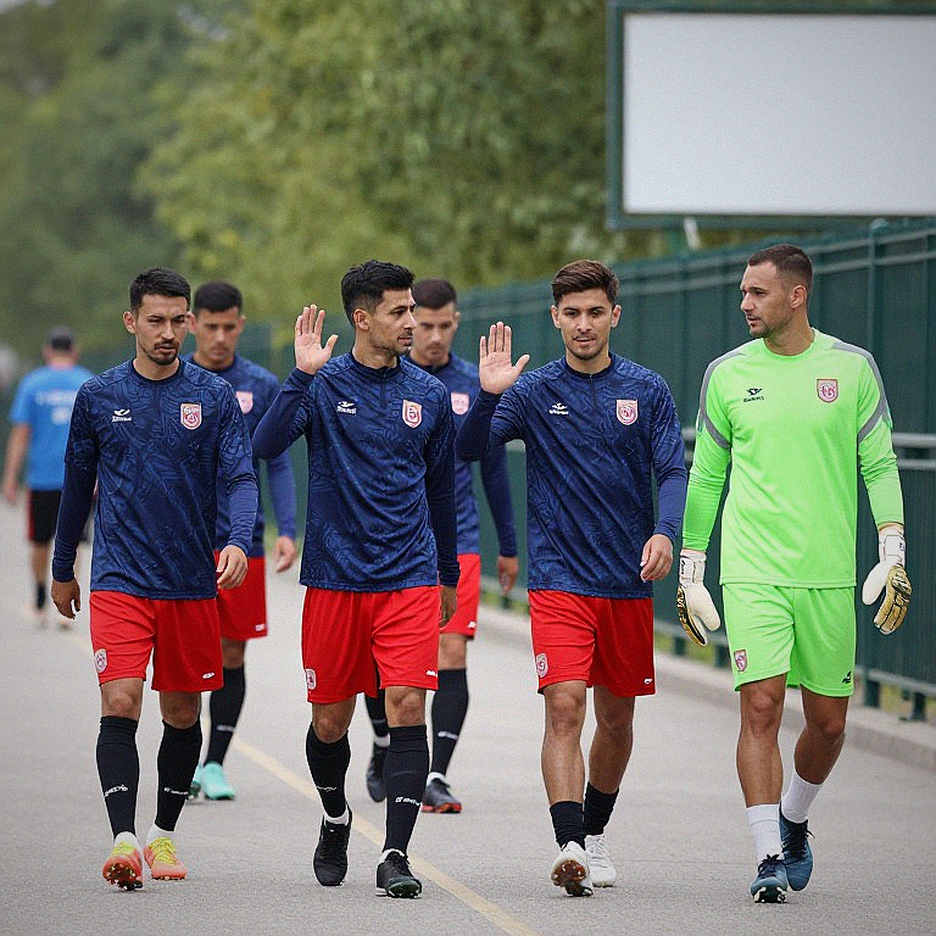 V.League 1: Đường ống xuất khẩu cầu thủ và cấu trúc doanh thu chưa được định giá V.League 1: Đường ống xuất khẩu cầu thủ và cấu trúc doanh thu chưa được định giá