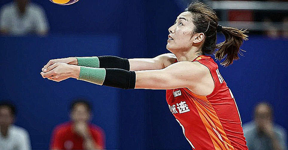 Suhl Wins First Supercup: Three Two-Point Sets and the Truth Buried by a 3-0 Scoreline Suhl Wins First Supercup: Three Two-Point Sets and the Truth Buried by a 3-0 Scoreline