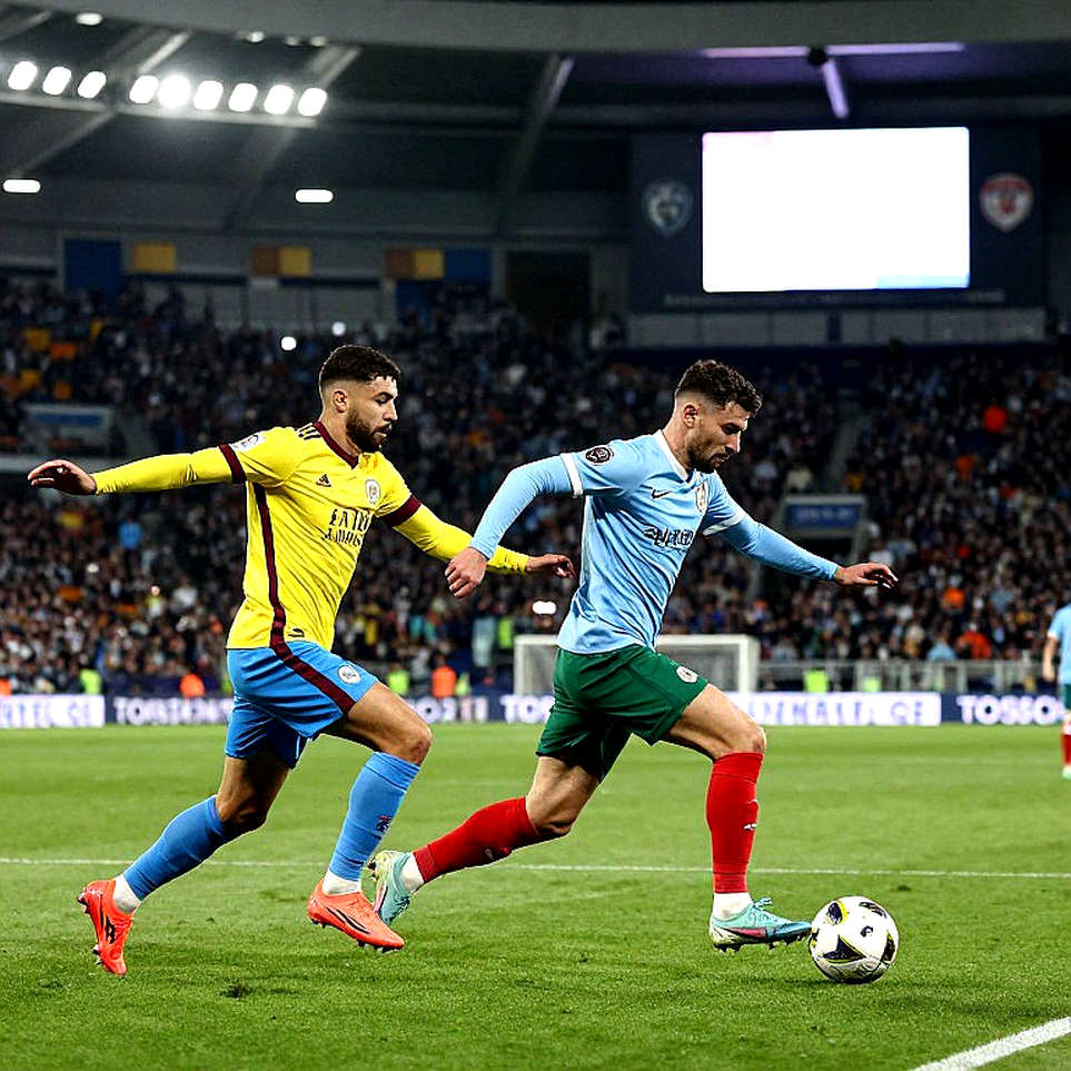 Dưới ánh đèn Dragão: Ronaldo, Carvalho và tiếng vọng từ một hệ thống đang rạn Dưới ánh đèn Dragão: Ronaldo, Carvalho và tiếng vọng từ một hệ thống đang rạn